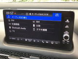 ナビ機能だけでなく、フルセグ、Bluetoothなどのオーディオ機能がついています!