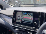 ♪ アラウンドビューモニター付いてます!車庫入れもピッタリと最後までつけられますし、障害物・子供なども確認できます ♪
