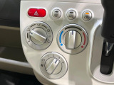 寒い冬も暑い夏も全席に快適な空調を届けてくれる、ダイヤル式エアコンを装備♪