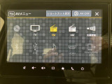 【9インチナビ】TV CD/DVD再生やBluetoothオーディオなど多彩なメディアに対応したメモリーナビを装備しています。