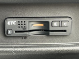 ★ETC★ ETC付きです。高速道路料金所での小銭の出し入れや雨天時における窓の開け閉めなどの煩わしさが解消できます。料金所の通過もスムーズで快適です