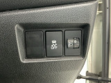 【VSA】ブレーキ時の車輪ロックを防ぐABS、加速時などの車輪空転を抑えるTCS、旋回時の横滑り抑制の3つの機能をトータルに制御!予期しないクルマの挙動の乱れを防ぐ安全装備です♪