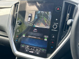 【マルチテレインモニター】車のフロントやサイドのカメラ画像を同時にモニター表示することで、悪路や狭い道を走行時でも周囲の状況確認ができ安心!本格SUVにうれしい装備です♪