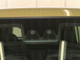安全装備次世代スマートアシスト付です。毎日の運転で感じる不安や緊張を減らしヒヤッとするシーンの回避をサポートします。みんなに安全・安心を。