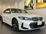 【BMWの伝統-2】時代を超える美しさ。磨き抜かれたエアロダイナミクスが瞳を奪う。一目で伝わるスポーティーなプロポーションは、BMWの走行性能を生み出すのに欠かせない要因の一つです。