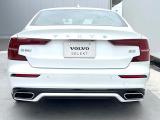 ラゲッジルームはお買い物やレジャーなど、様々なシーンに幅広く対応可能なゆとりある大容量スペースを確保しています。リヤシートを倒せばさらに使い勝手が広がります!