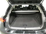U-Carの販売だけでなく自動車保険、携帯電話の販売も行っております。