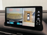 【バックカメラ】リバースにするだけで映ります、後方の安全確認や、狭い駐車場での車庫入れ、雨の日や夜間など視界の悪い時に便利です!安全にバックする為には欠かせない装備です。