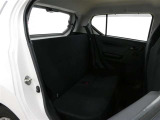 ゆとりある広々とした車内空間は、ドライブを始め買い物やレジャーなど、幅広く活躍します。一人でもみんなとでもお出かけを楽しみましょう!