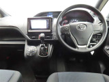 ぜひ展示車の運転席に座ってみてください。