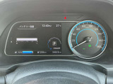 ☆視認性の良いメーターには電費情報など運転をサポートする様々な情報を表示します☆