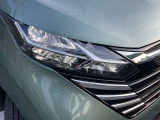 LEDヘッドランプ仕様。シャープな白光色のLEDランプを採用しました。夜の視界を明るくしてくれます。