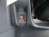 ■電動パーキングはオート機能がついているので引き忘れ解除忘れが無く安心です。