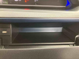 3.「認定中古車カルテ」は、走行距離や修復歴に加えてキズ・凹みの有無・状態や消耗品の交換、過去の整備状況がわかります。