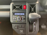 機能、内装・外装の状態、走行距離、修復歴の有無など、細部まで徹底して検査しています!