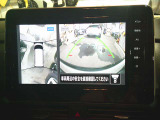 アラウンドビューモニター付き!車両を真上から見ているような映像で車庫入れも安心!!