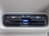 ■【ETC車載器】が装備されています。セットアップをしてお渡しとなり、ETCカードを差し込むだけで高速道路の利用が可能です。