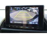 車庫入れ時は、3アング切替バックカメラであんしんです。