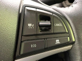 【アダプティブクルーズコントロール】高速道路での長距離走行が楽に!!自動で速度を保つクルーズコントロールが、衝突軽減システムと連携し、前方の車両を感知して車間を保つように速度調節してくれます!!