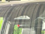 【トヨタセーフティセンス】走行中に前方の車両等を認識し、衝突しそうな時は警報とブレーキで衝突回避と被害軽減をアシスト。より安全にドライブをお楽しみいただけます。