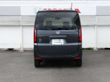 当店では自動車保険も取り扱っております。Hondaディーラーならではの安心特典が無料で付いています。詳しいご相談はスタッフまでお問合せください。