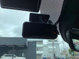 もう無くてはならない、ドライブレコーダーが搭載済みです!あおり運転等の抑制にもなりますし、万が一の時もこれでバッチリ確認できます!