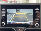 【バックモニター】バックカメラが装着されています。車庫入れが苦手な方もこれがあれば安心ですね