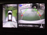 アラウンドビューモニターが駐車をアシスト☆4つの高解像度カメラで車の周囲を撮影。ミニバン、SUVなどの死角の駐停車も驚く程楽です!バックカメラは、車庫入れの時は勿論、後方の安全確認もできて安心です♪
