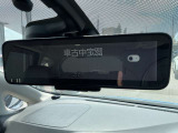 【スマートルームミラー】広角レンズで視界が広く、また定員乗車時や大きな荷物があっても後方視界が確保できます。