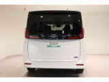 明るく視認性の良いLED式テール&ハイマウントストップランプ採用で、後続車に対して自車の存在をアピールすることて安全性を高めます!