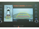 パノラミックビュー付きで上から見たような映像で駐車時などもさらに使いやすくなっております