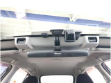アイサイトVer.3搭載。プリクラッシュブレーキや車線逸脱警報、誤発進抑制などの機能が充実した運転支援システムです。全車速追従機能付きクルーズコントロールも備え、快適で安全なドライブをサポートします。