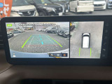 全方位カメラを装備!四方のカメラでまるで上から見たような画像で駐車をサポートします。バックカメラもガイドライン付です。安全のため、目視も忘れずに。。