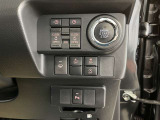 運転席からも操作できる両側パワースライドドア付きです。
