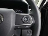 全車速追従機能付ACC(アダプティブクルーズコントロール)を採用し、走行中に先行車の様子を検知しながら、設定した車速の範囲内で先行車との距離のキープを支援します。