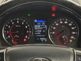 【メーターまわり】ドライバーから見やすい位置にあって安全運転に寄与します。マルチインフォメーションディスプレイでは、クルマに関する情報の確認はもちろん、各種安全機能・装備のON/OFFも設定可能。
