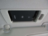 見栄えよくすっきりと収まるETC車載器です。高速道路の料金所をスムーズに通過でき、快適なドライブをサポートします。(※支払総額にセットアップ費用は含まれておりません。)