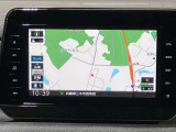 MJ323D-L9インチ純正SDナビ・フラットで一体感のある9インチ大型モニターです。CD・DVD・TV・Bluetoothなど充実した装備!