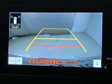 【バックカメラ】あると便利なバックカメラ装備!駐車時に後方がリアルタイム映像で確認できます。立体駐車場や夜間の車庫入れ時に大活躍!運転スキルに関わらず、今や必須となった装備ですね♪