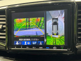 【マルチビューカメラシステム】専用のカメラにより、上から見下ろしたような視点で360度クルマの周囲を確認することができます☆死角部分も確認しやすく、狭い場所での切り返しや駐車もスムーズに行えます。