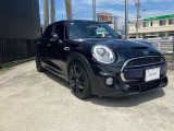 MINI正規ディーラー取り扱い MINI認定中古車 MINI NEXT甲府お車の詳細や展示状況はお気軽にお問合せ下さい。