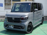 当社にて試乗・展示車として使用していたお車です。9インチ大画面ナビにはBluetoothオーディオやリアカメラも付いています。衝突軽減ブレーキやドラレコ等安全装備も充実!お勧めのターボ仕様車です!