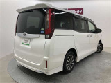 自動車保険やJAFも取扱いしています。土日も対応してますよ ♪♪