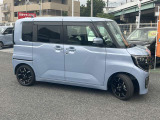 横から見てもスタイリッシュなデザイン、乗り降りもしやすいです。是非、ご試乗ください☆