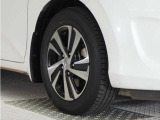認定中古車では、厳しいHonda認定基準をクリアした厳選されたHonda認定中古車のみ、取り扱っております。「ご購入前の安心」「納車後の信頼」を車両と一緒に提供しております。