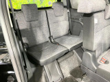 3列目シートはもちろん状態良好☆大人でもゆったりと座って頂けますので、大人数でのお出かけもラクラクです♪ご家族で、気の知れた仲間で、ドライブに行くのが楽しみですね♪