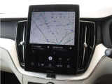 Googleのアプリとサービスがビルトインされ、スマホと同じように車両を直感的に操作できます。Googleマップが統合されており、リアルタイムの交通情報、音声操作によってより早く目的地に到着できます。