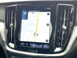 【9インチタッチスクリーン純正HDDナビ】「Apple Car Play」「Android Auto」対応のボルボ先進ナビゲーション「SENSUS」。最新地図データへ無料更新してお渡しします。