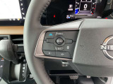 プロパイロットは、高速道路や自動車専用道路で、車線維持や追従走行を自動で行う運転支援システムです。ドライバーの負担を軽減し、安全で快適なドライブをサポートします。