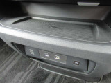 『ワイヤレス充電器』付き♪♪スマホの充電がケーブル無しでできます♪♪(一部未対応機種がございます)(注:スマホカバーを装着していると うまく充電できません)USBソケットはタイプA・C付いてます♪♪